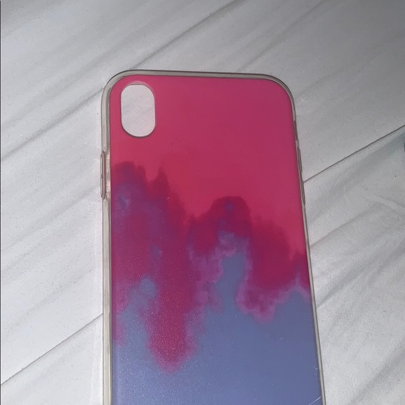 iPhone XR case - Picture 1 of 1